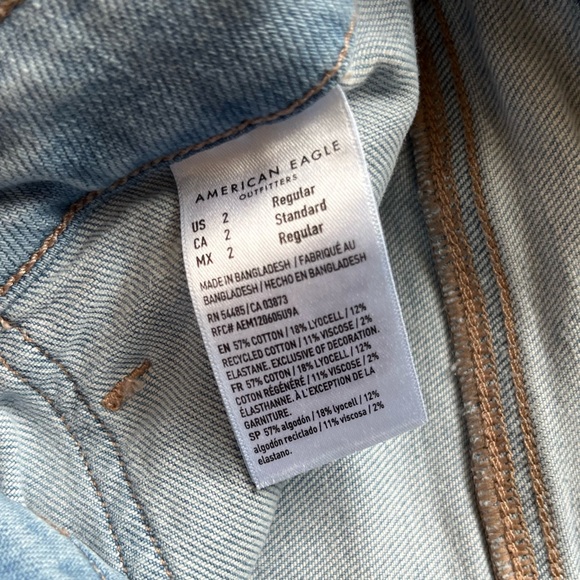 American Eagle Super High Rise Baggy Wide Leg Jeans - Picture 4 of 6